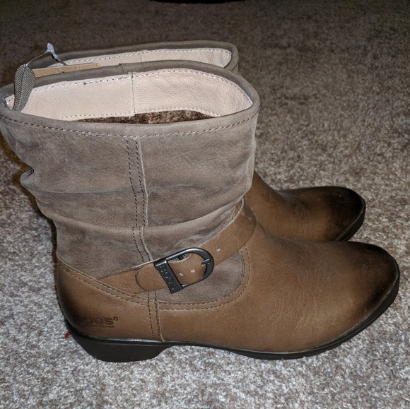 bogs cassie low rain boots